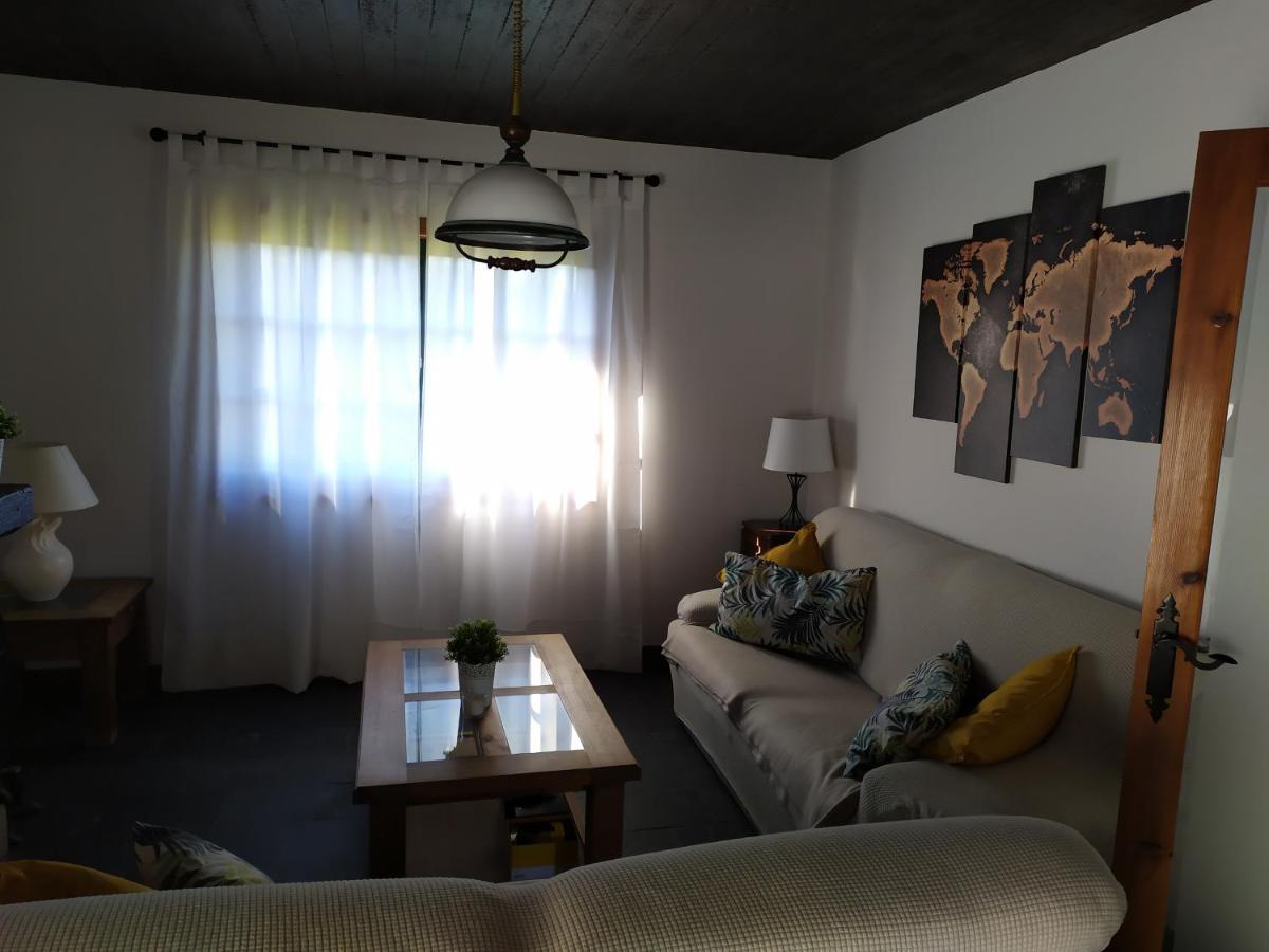 Camino Da Vieira Hostel ปาดรอน ภายนอก รูปภาพ