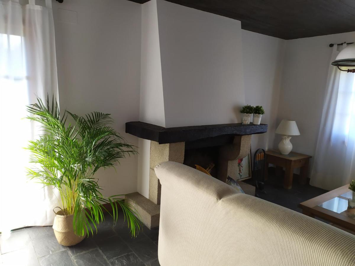 Camino Da Vieira Hostel ปาดรอน ภายนอก รูปภาพ